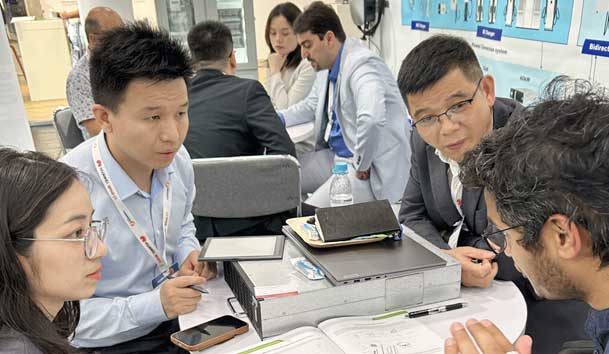 鴻嘉利閃耀2024歐洲智慧能源展丨聚焦創(chuàng)新技術，共筑全球碳中和未來(圖11)